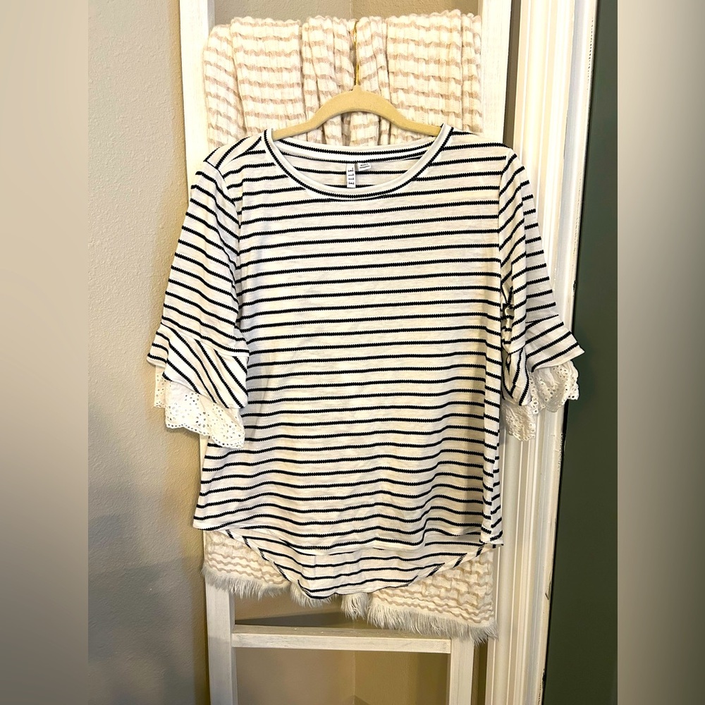 ELLE striped top with bell sleeves. Size Medium.